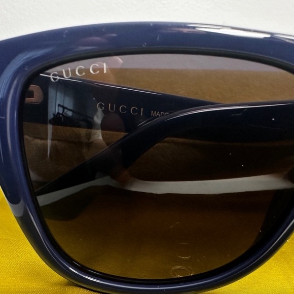 Authentic Blue Gucci Sunglasses - Picture 5 of 5